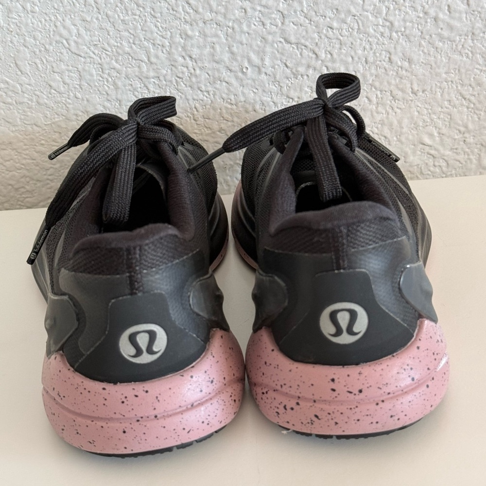 Lululemon Running Shoes Blissfeel Run 2 Sneakers Black Pink-Womens Size 8.5